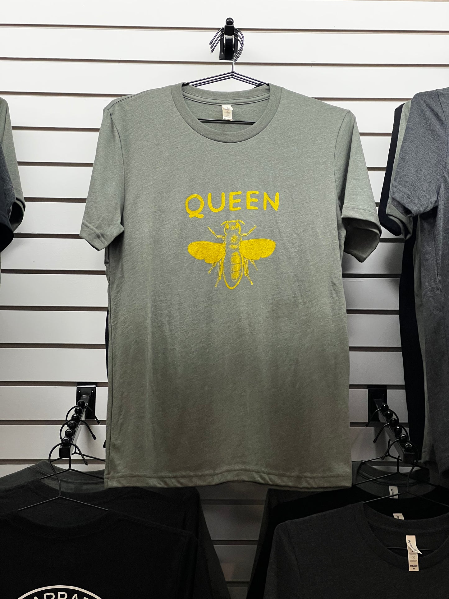 Queen Bee T Shirt Unisex